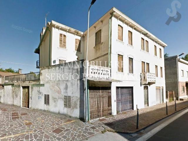 Villa Indipendente in vendita a Spresiano, Veneto