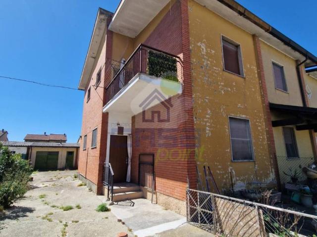 Villa Indipendente in vendita a Stagno Lombardo, Lombardia