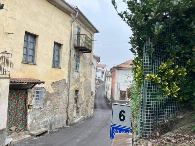 Villa Indipendente in vendita a Piemonte, Alessandria