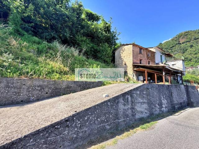 Villa Indipendente in vendita a Stazzema, Toscana