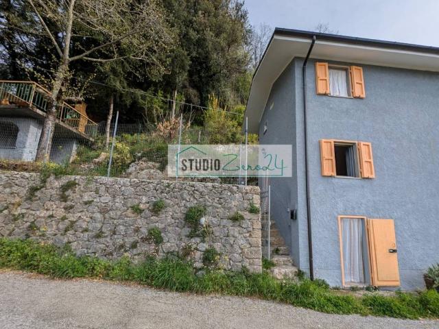 Villa Indipendente in vendita a Stazzema, Toscana