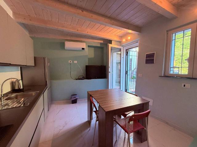 Villa Indipendente in vendita a Stella, Liguria