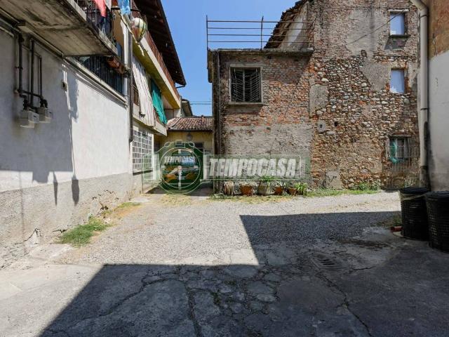 Villa Indipendente in vendita a Stezzano, Lombardia