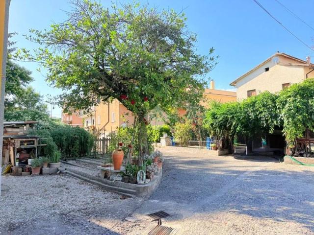 Villa Indipendente in vendita a Stimigliano, Lazio