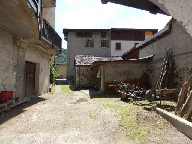 Villa Indipendente in vendita a Comunità delle Giudicarie, Storo