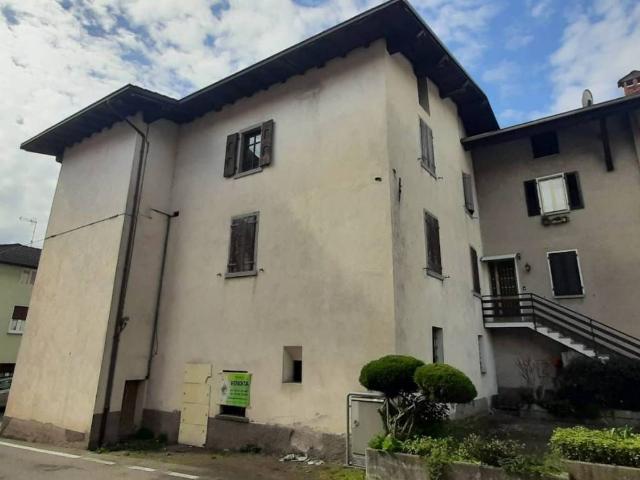 Villa Indipendente in vendita a Comunità delle Giudicarie, Storo
