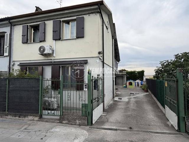 Villa Indipendente in vendita a Stradella, Lombardia