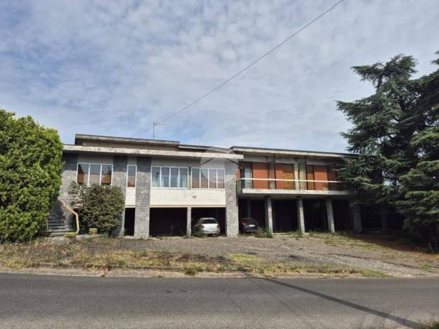 Villa Indipendente in vendita a C. Gavazzola, Stradella