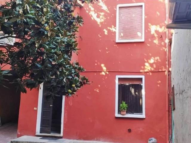 Villa Indipendente in vendita a Stradella, Lombardia