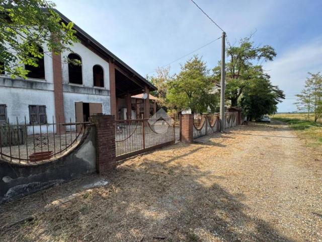 Villa Indipendente in vendita a Casa San Zeno, Stradella