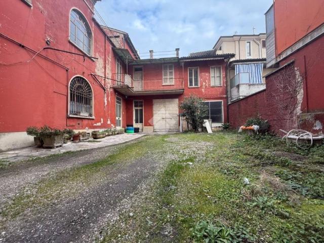 Villa Indipendente in vendita a Stradella, Lombardia
