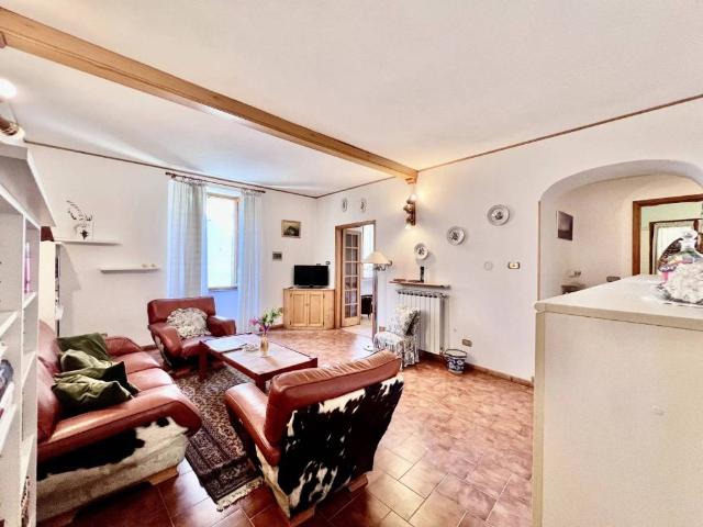 Villa Indipendente in vendita a Piemonte, Alessandria