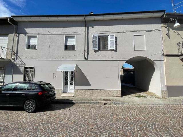 Villa Indipendente in vendita a Piemonte, Vercelli