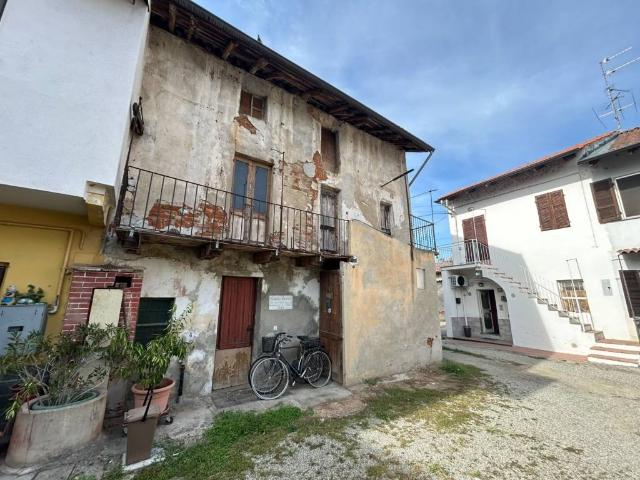Villa Indipendente in vendita a Stroppiana, Vercelli