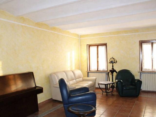 Villa Indipendente in vendita a Piemonte, Vercelli