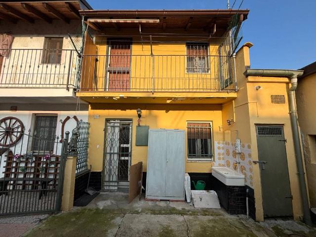Villa Indipendente in vendita a Piemonte, Vercelli