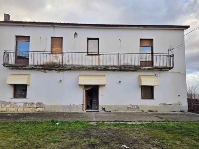 Villa Indipendente in vendita a Terre dell’Ufita, Sturno