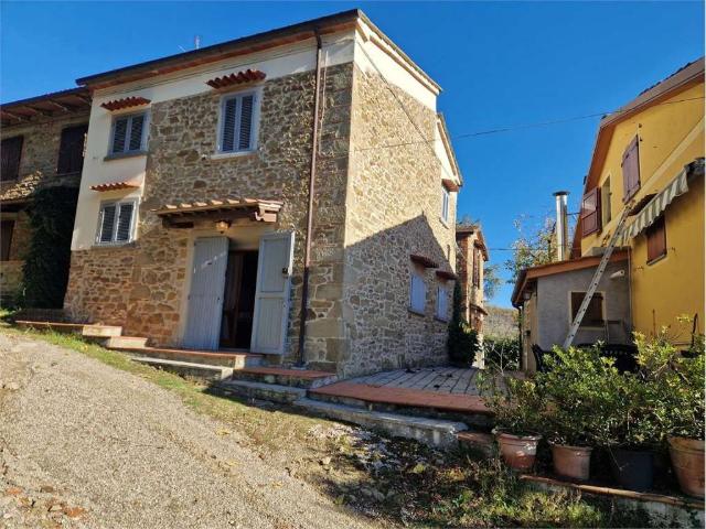 Villa Indipendente in vendita a Scheggia, Anghiari