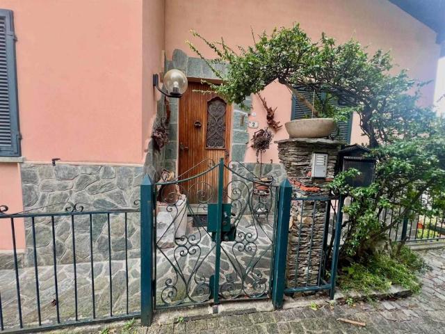 Villa Indipendente in vendita a Legurin, Sueglio