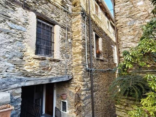 Villa Indipendente in vendita a Unione dei comuni della Valvarrone, Sueglio