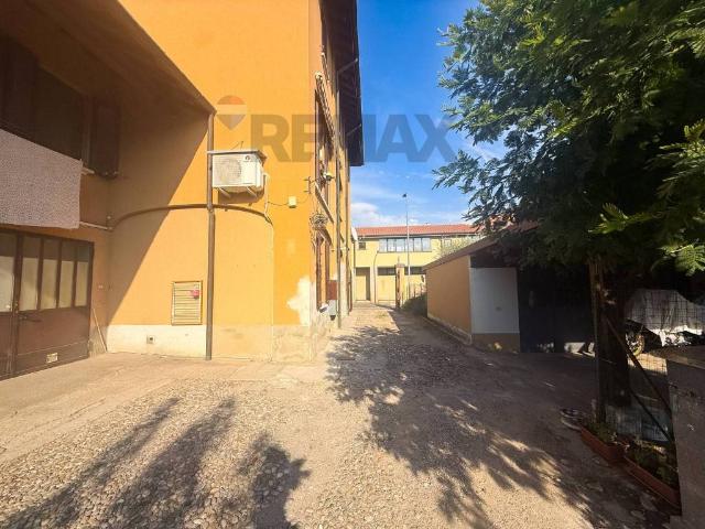 Villa Indipendente in vendita a Cascina Gazzulo, Sulbiate