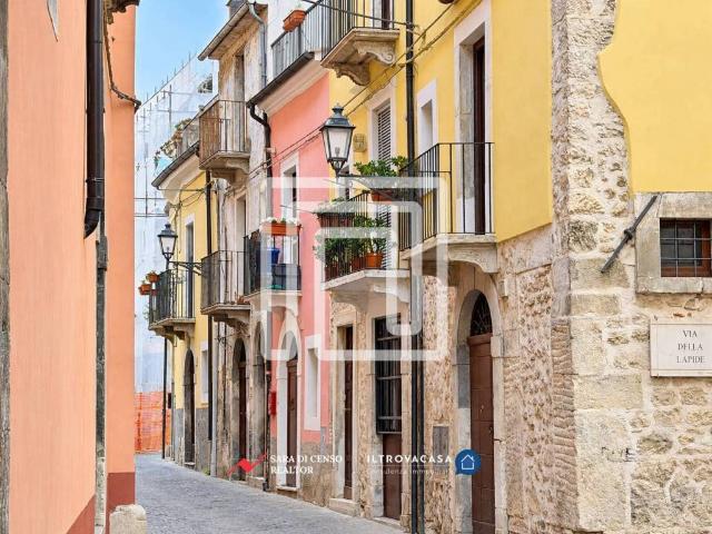 Villa Indipendente in vendita a Sulmona, L'Aquila