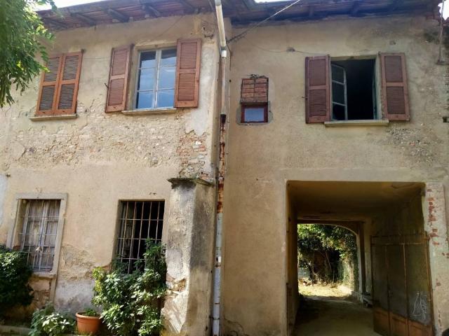 Villa Indipendente in vendita a Menzago, Sumirago