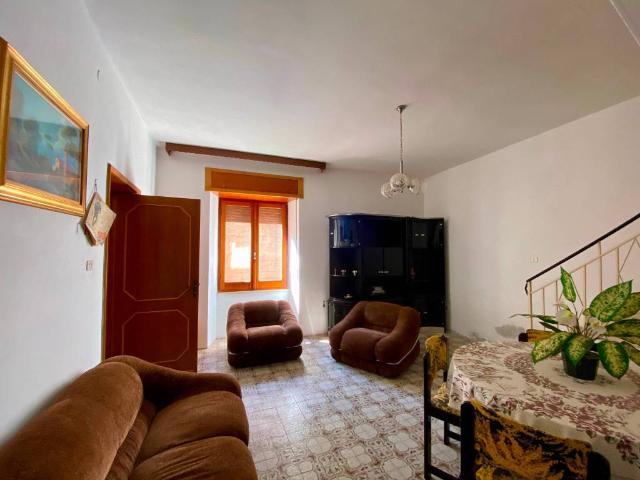 Villa Indipendente in vendita a Suni, Sardigna/Sardegna