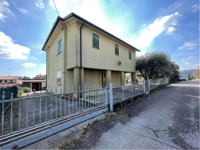 Villa Indipendente in vendita a Susegana, Veneto