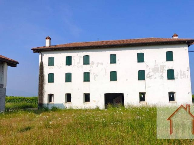 Villa Indipendente in vendita a Susegana, Veneto