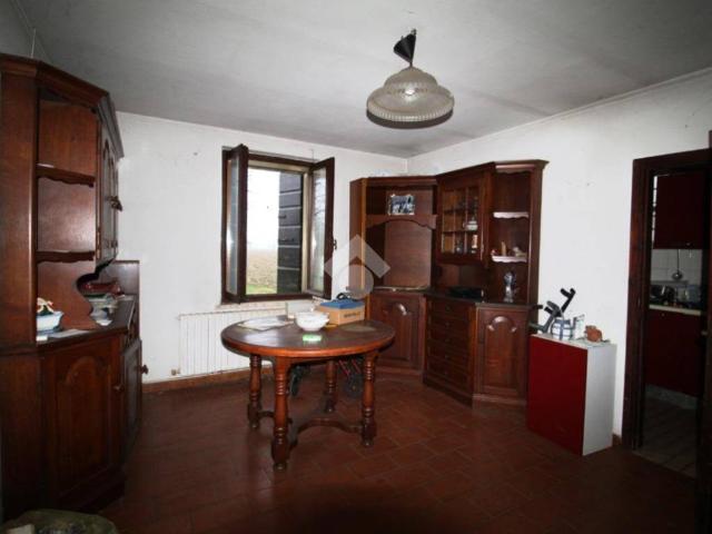 Villa Indipendente in vendita a Suzzara, Mantova