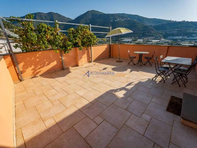 Villa Indipendente in vendita a Taggia