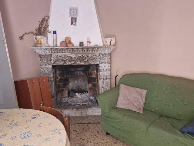 Villa Indipendente in vendita a San Donato, Tagliacozzo