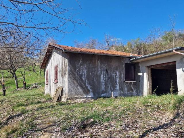 Villa Indipendente in vendita a Tagliacozzo, Abruzzo