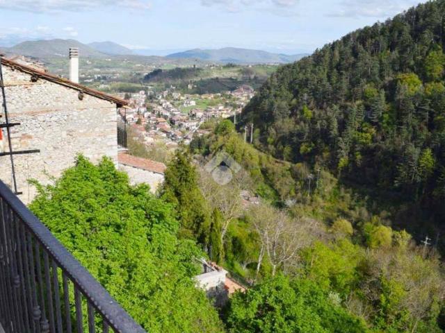 Villa Indipendente in vendita a Tagliacozzo, Abruzzo