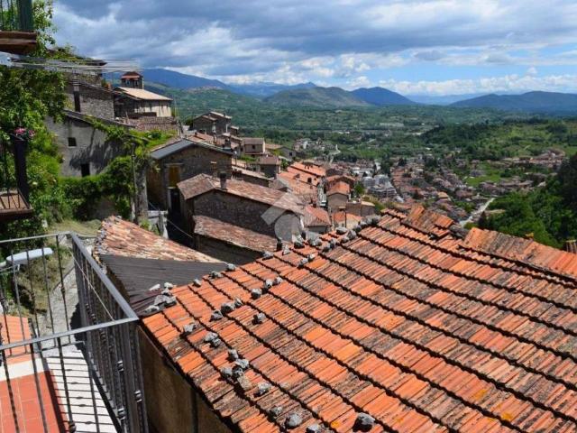 Villa Indipendente in vendita a Tagliacozzo, Abruzzo