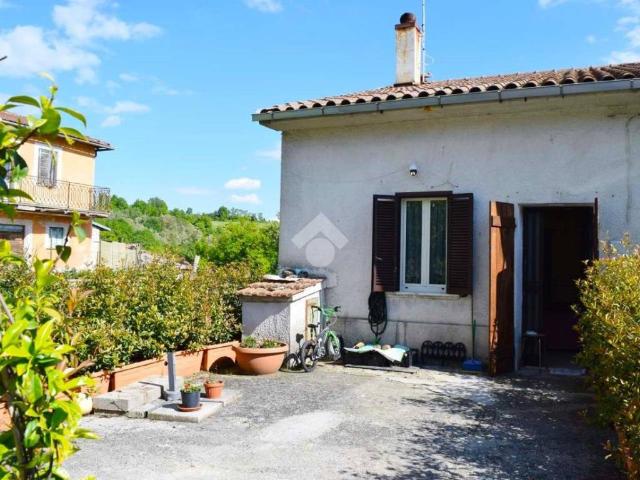 Villa Indipendente in vendita a Tagliacozzo, Abruzzo