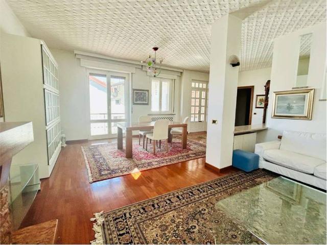 Villa Indipendente in vendita a Cheglio, Taino