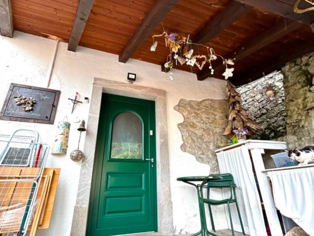 Villa Indipendente in vendita a Lusevera, Friuli-Venezia Giulia