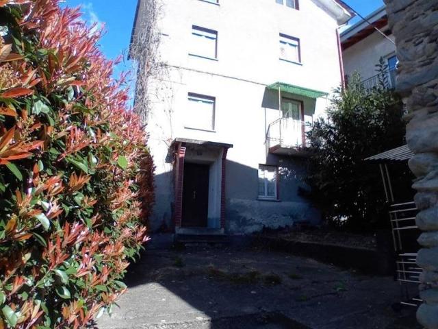 Villa Indipendente in vendita a Talamona, Lombardia