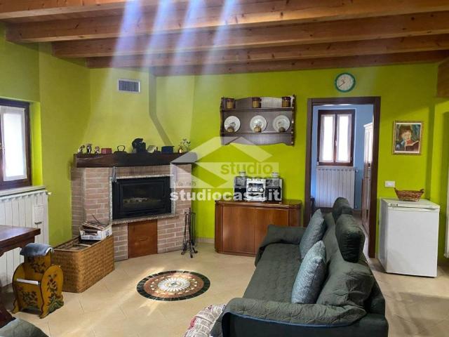 Villa Indipendente in vendita a Comunità Montana della Valle Brembana, Taleggio