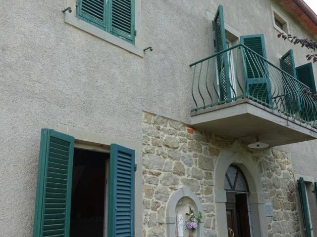 Villa Indipendente in vendita a Il Palazzo, Talla