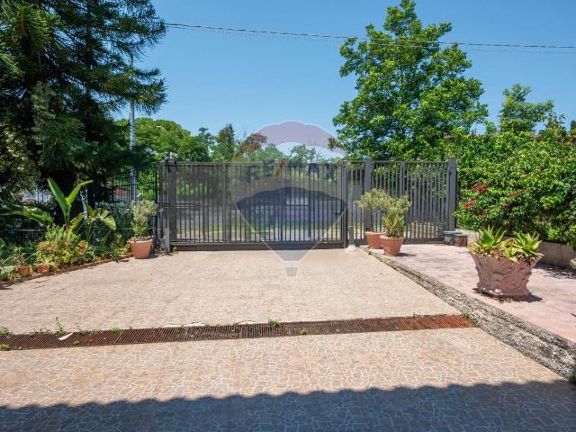 Villa Indipendente in vendita a Taormina, Sicilia