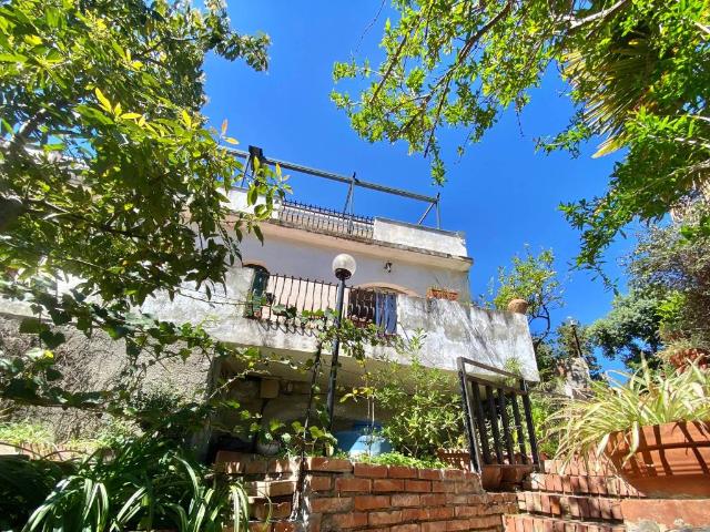 Villa Indipendente in vendita a Taormina, Sicilia