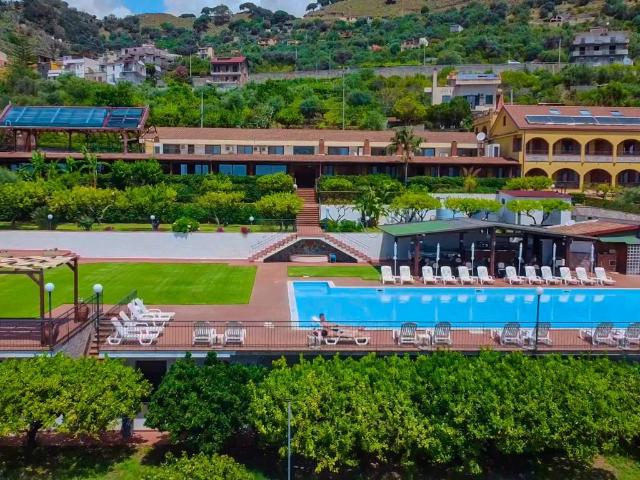 Villa Indipendente in vendita a Taormina, Sicilia