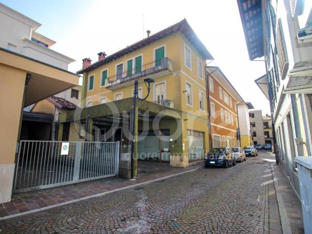 Villa Indipendente in vendita a Tarcento, Friuli-Venezia Giulia