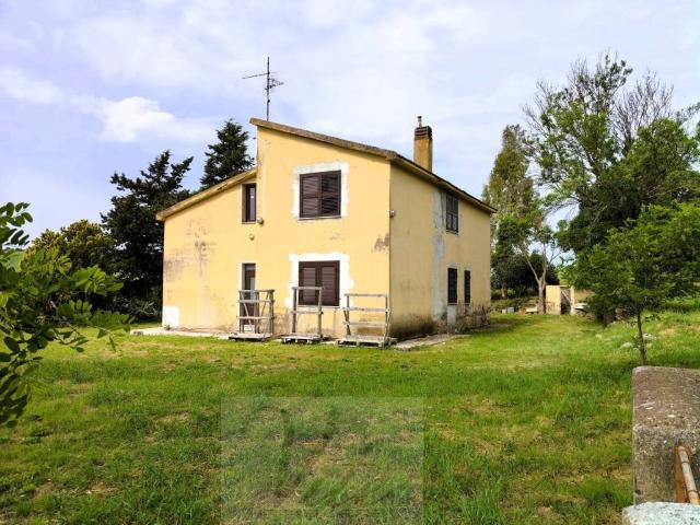 Villa Indipendente in vendita a Tarquinia, Lazio