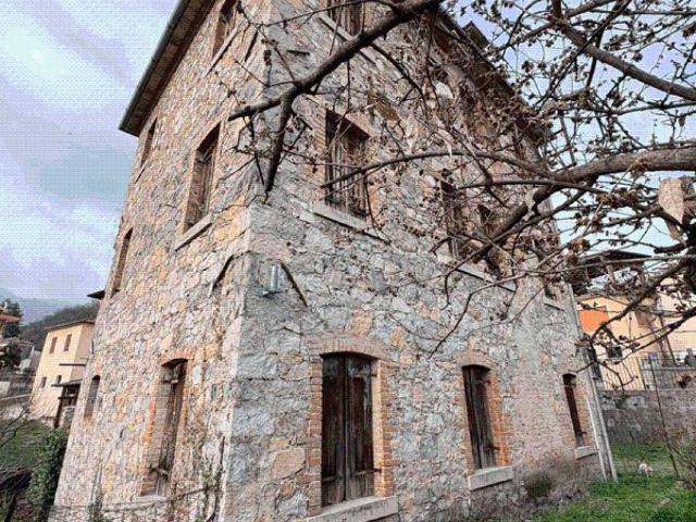 Villa Indipendente in vendita a Tarzo, Veneto