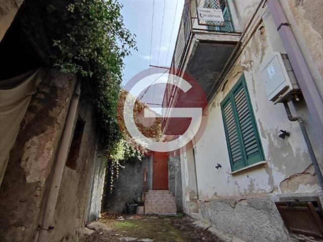 Villa Indipendente in vendita a Taurianova, Reggio Calabria