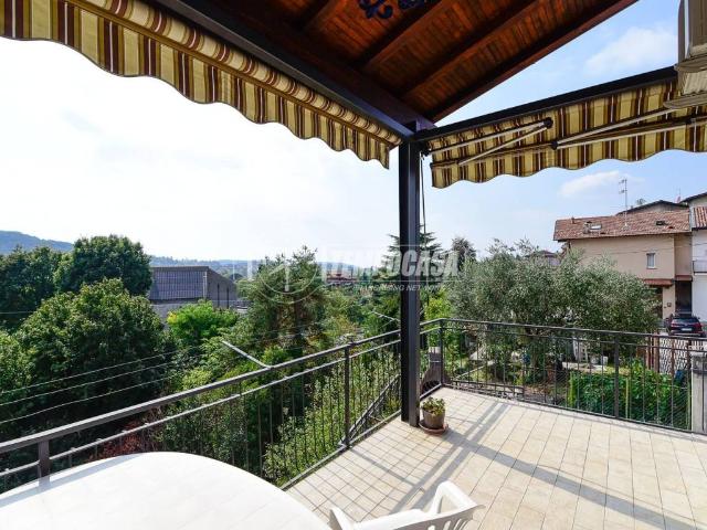 Villa Indipendente in vendita a Solzago, Tavernerio